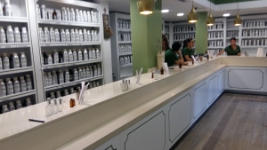 &Tau;&omicron; &Alpha;&rho;&omega;&mu;&alpha;&tau;&omicron;&pi;&omega;&lambda;&epsilon;ί&omicron;&nu;